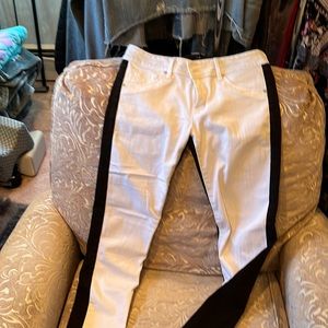 Black and white fitted low rise Hudson jean